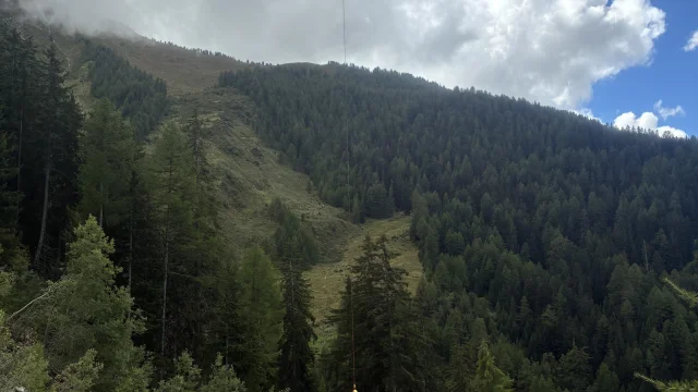 Passerelle Des Dzoras 2 Septembre 2025 14 Rotated